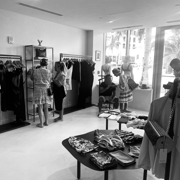 Meet your Posher, Ceci - Picture 4 of 7